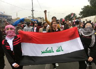 تظاهرات العراق لم تغير الحكم لكنها كسرت العديد من التابوهات الاجتماعية